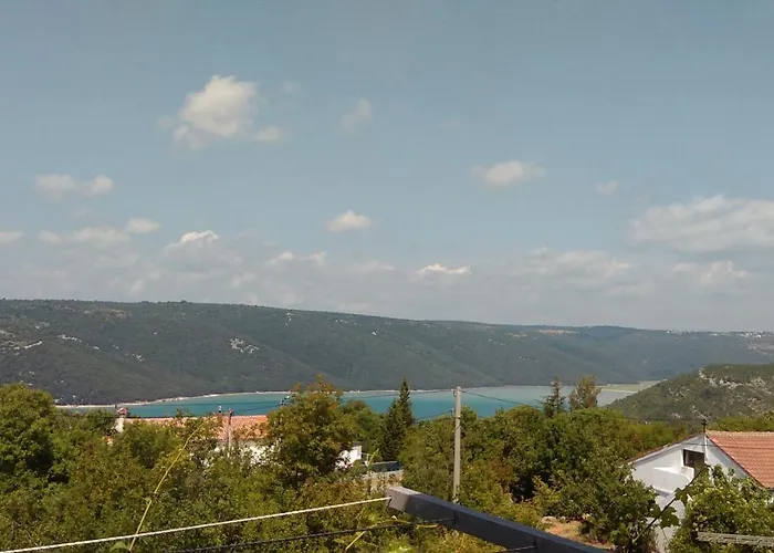 With Parking Space Trget, Rasa - 11245 * Trget