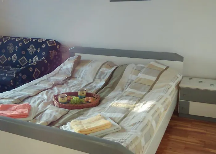 Appartamento With Parking Space Trget, Rasa - 11245